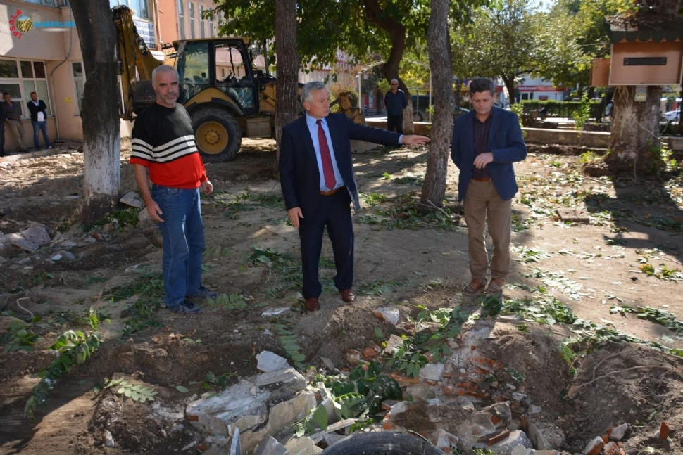 Atatürk Parkı Yenileniyor