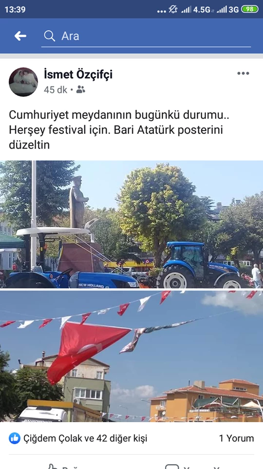 “Bari Atatürk Posterini Düzeltin!”