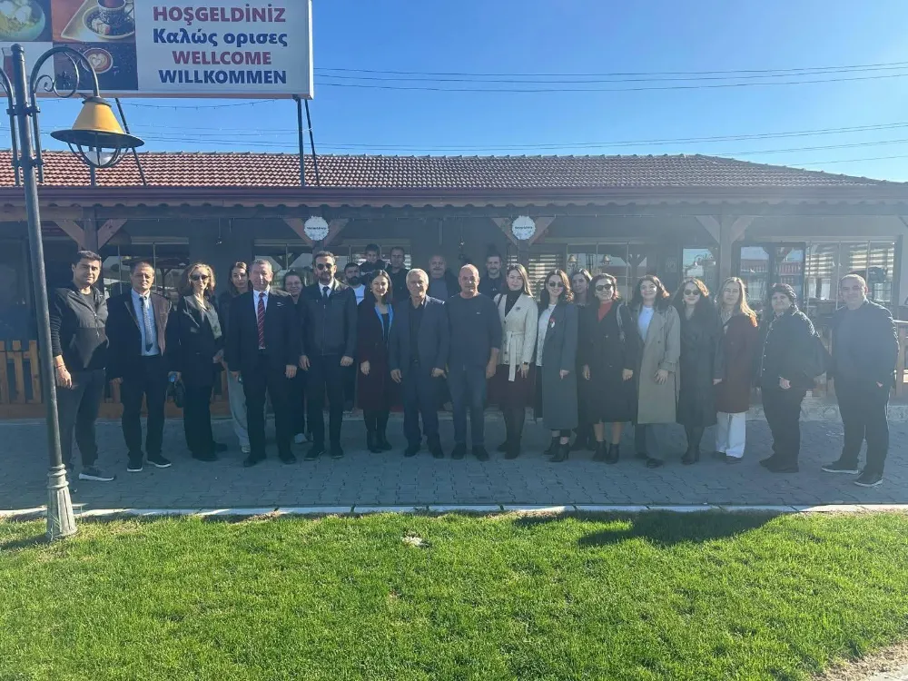 Esetçe Belediyesi Öğretmenler Günü’nü Kutladı