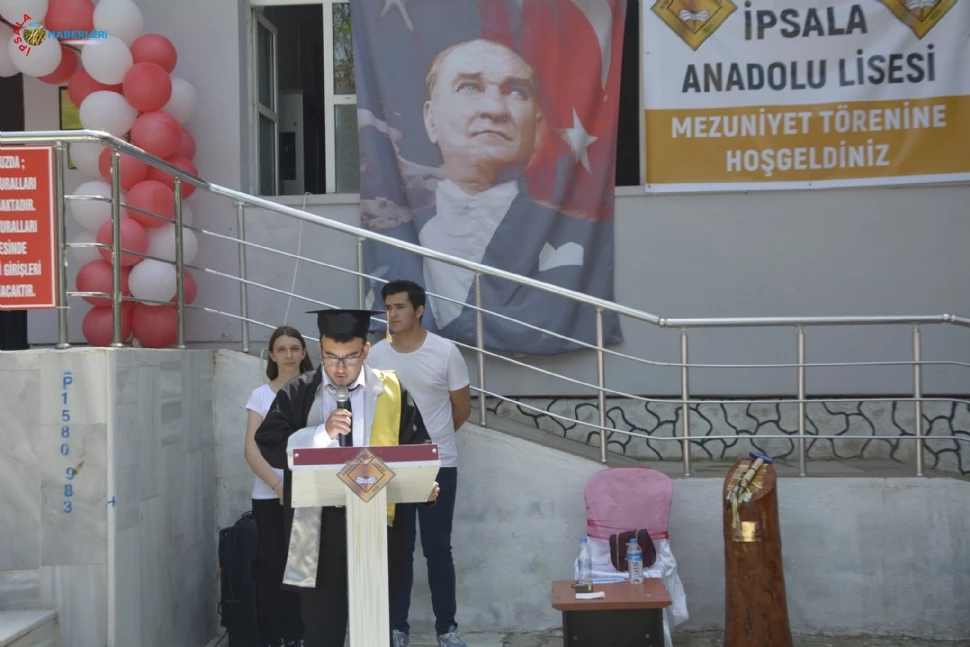 Anadolu Lisesi Mezuniyet Töreni Yapıldı.